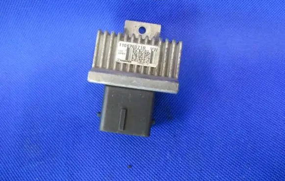 Opel Movano B Glow plug pre-heat relay 110678071R 708P0 PDR812