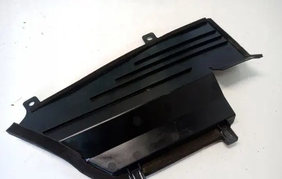 Nissan Leaf II (ZE1) Radiator trim 921825SH0B