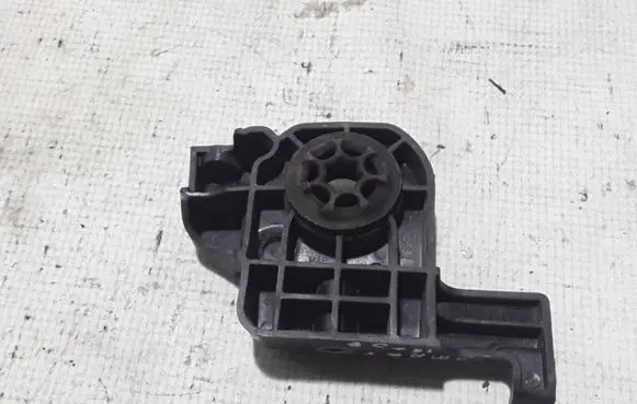 Smart ForFour II W453 Radiator mount bracket 215144561R