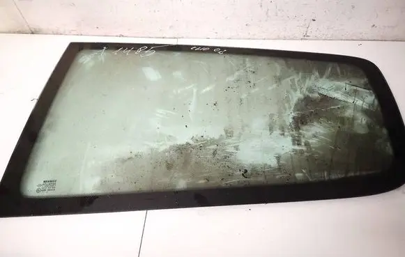 Renault Clio II Rear side window as2