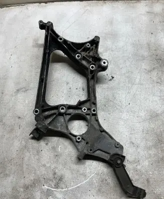 Mercedes-Benz E W212 Generator/alternator bracket A6512012009