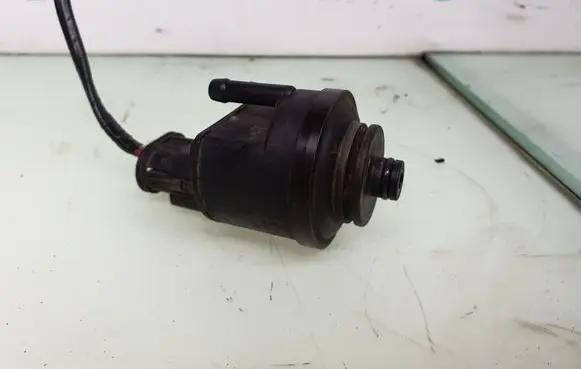 BMW 5 F10 F11 Fuel filter heater 7801209 13327801209