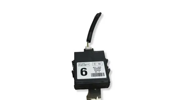 Toyota Avensis T270 Door central lock control unit/module 8974105090 001503096 S000003660