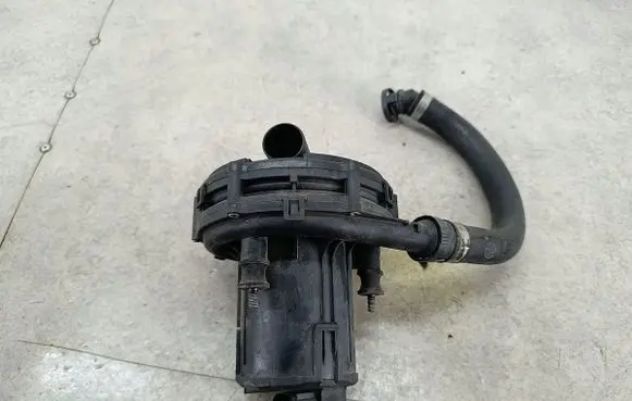 BMW 3 E46 Secondary air pump 