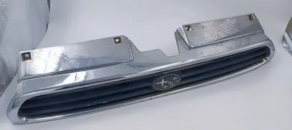 Subaru Legacy Front bumper upper radiator grill