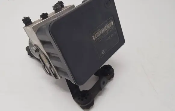 Mini One - Cooper R50 - 53 ABS Pump 6760269 10096008693 34516760268