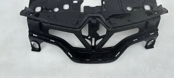 Renault Clio IV Front grill 620935704R
