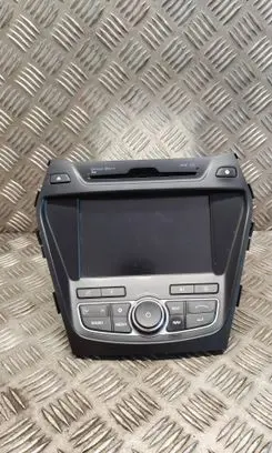 Hyundai Santa Fe Radio/CD/DVD/GPS head unit 965602W200 LAN2100EHDM