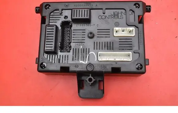 Renault Clio III Engine control unit/module ECU 8200652285