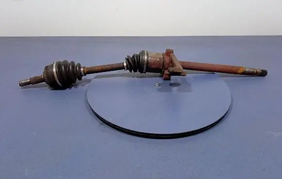 Nissan Maxima A34 Front driveshaft 