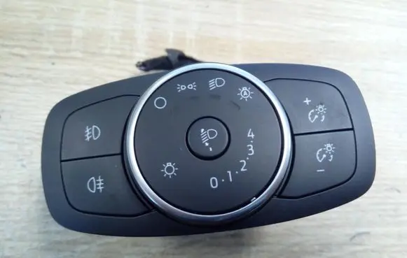Ford Focus Light switch H1BT13D061AE NE69522