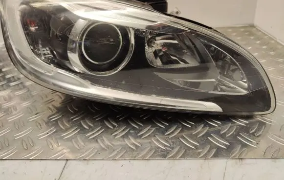 Volvo V60 Headlight/headlamp 31420262 89909508