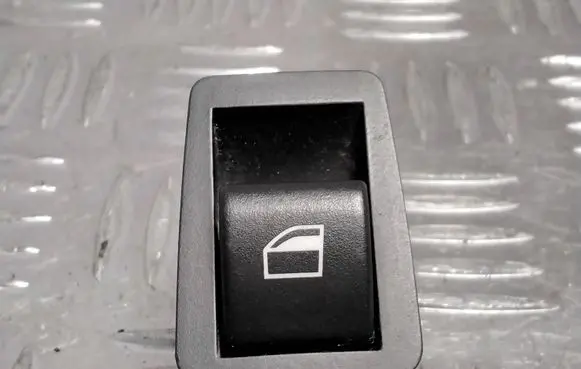 BMW 5 E39 Electric window control switch 6902174