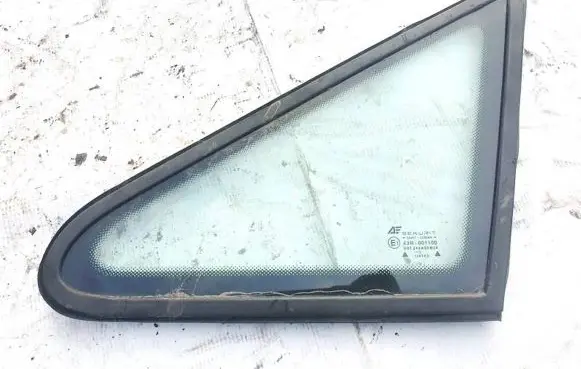 Volkswagen Sharan Front triangle window/glass 