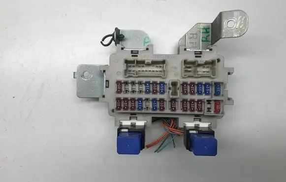Nissan Murano Z50 Fuse module