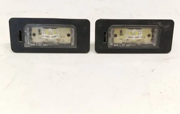 BMW 3 F30 F35 F31 Number plate light 7193293