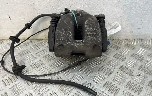 BMW 5 G30 G31 Front brake caliper 6024330
