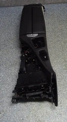 BMW 6 F06 Gran coupe Center console