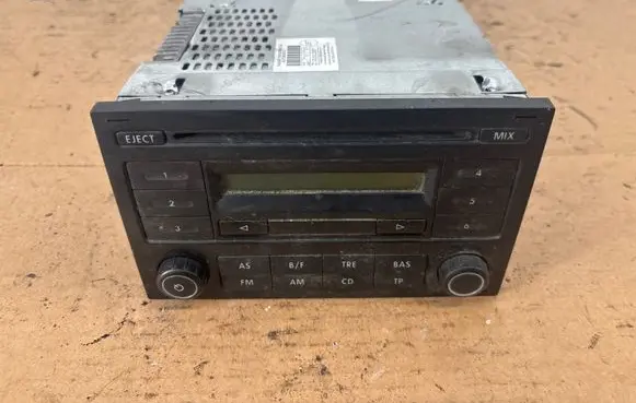 Volkswagen Transporter - Caravelle T5 Radio/CD/DVD/GPS head unit 7H0035152H RCD200 VWZ4Z4G6021145