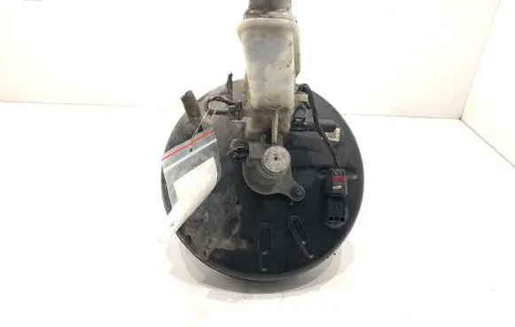 Hyundai i30 Brake booster 58500G4250