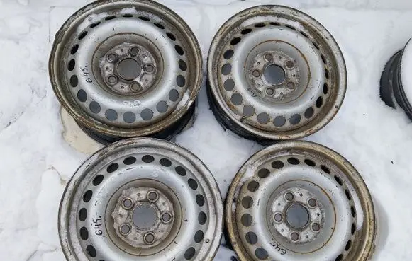 Volkswagen Transporter - Caravelle T5 R12 alloy rim 7H8601027A KBA44544