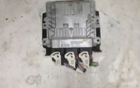 Peugeot 207 Engine control unit/module 9676761080