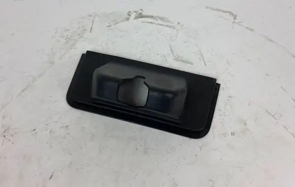 Porsche Macan (95B) Tailgate/boot lid lock trim 95B827520B