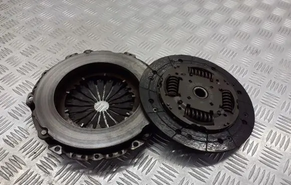 Peugeot 308 Pressure plate 