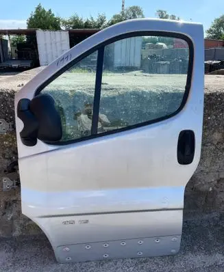 Renault Trafic II (X83) Front door