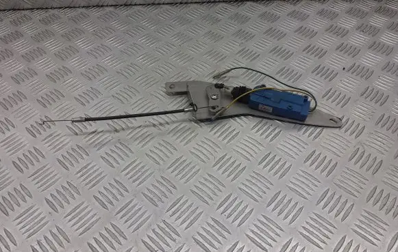 Suzuki Alto Central locking motor 