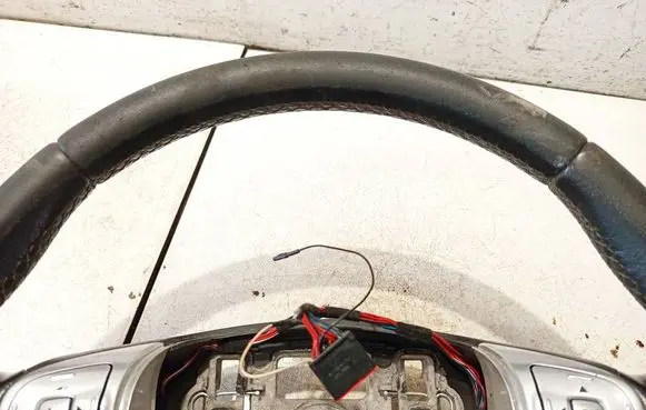Ford Mondeo Mk III Steering wheel buttons/switches 