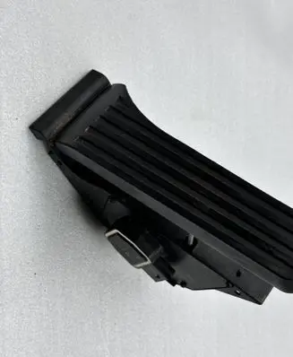 Mercedes-Benz S W222 Accelerator throttle pedal A2223000900