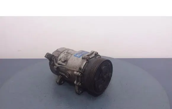 Volkswagen Golf IV Air conditioning (A/C) compressor (pump) 1J0820803K