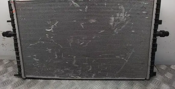 Coolant radiator