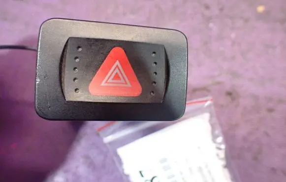 Volkswagen Bora Hazard light switch 