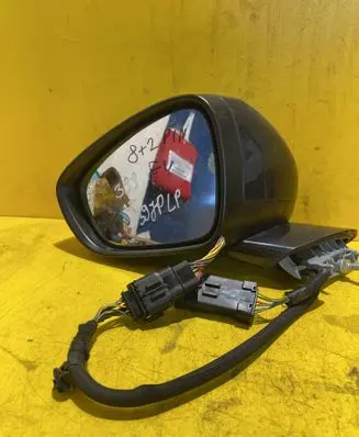 Peugeot 508 RXH Rear view mirror (interior)
