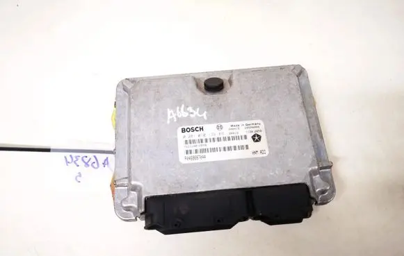 Chrysler Voyager Engine control unit/module p04686870aa 0281010139