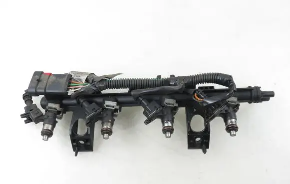 Renault Clio II Fuel main line pipe 8200292590 8200286064 H82292589