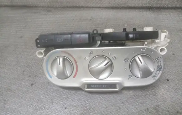 Toyota Yaris Climate control unit 758277