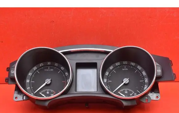 Speedometer (instrument cluster)