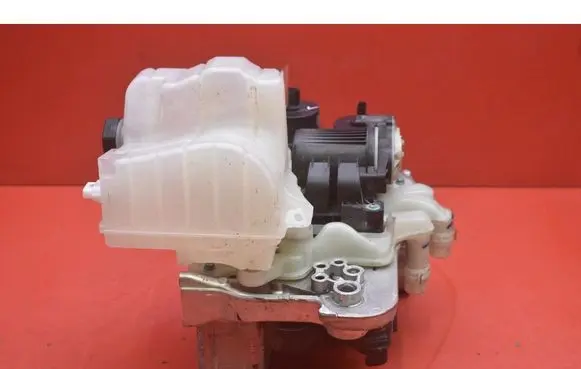 Tesla Model Y Water pump 152300700F