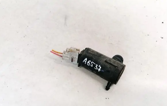 Hyundai Elantra Windscreen/windshield washer pump