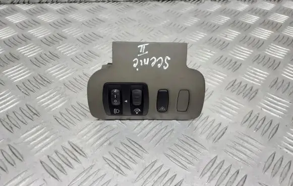 Renault Scenic II - Grand scenic II Light relay 8200140985