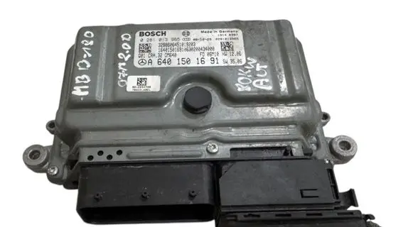 Mercedes-Benz B W245 Engine control unit/module A6401501691 0281013965