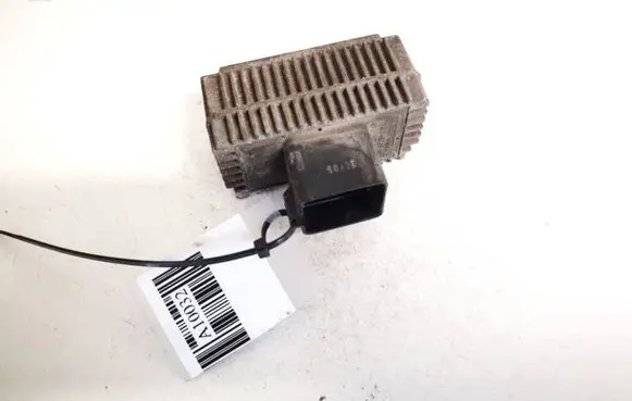 Opel Astra H Glow plug pre-heat relay 55354141 51299018a