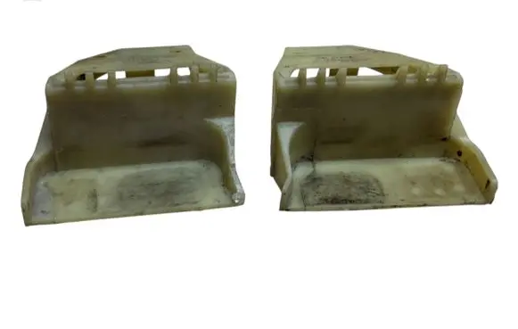 Radiator mount bracket