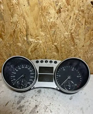 Mercedes-Benz ML W164 Speedometer (instrument cluster) A2515402311 A2515407244
