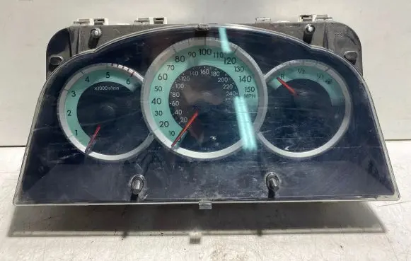 Toyota Corolla Verso E121 Speedometer (instrument cluster) 838000F081