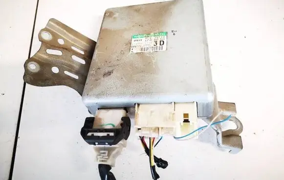 Toyota Auris 150 Power steering control unit/module 8965002390