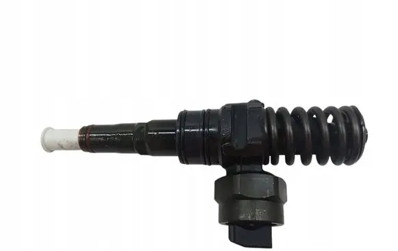 Audi A4 S4 B5 8D Fuel injector 038130073F